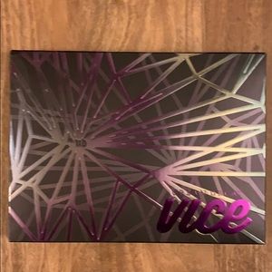 COPY - Brand new urban decay vice pallet